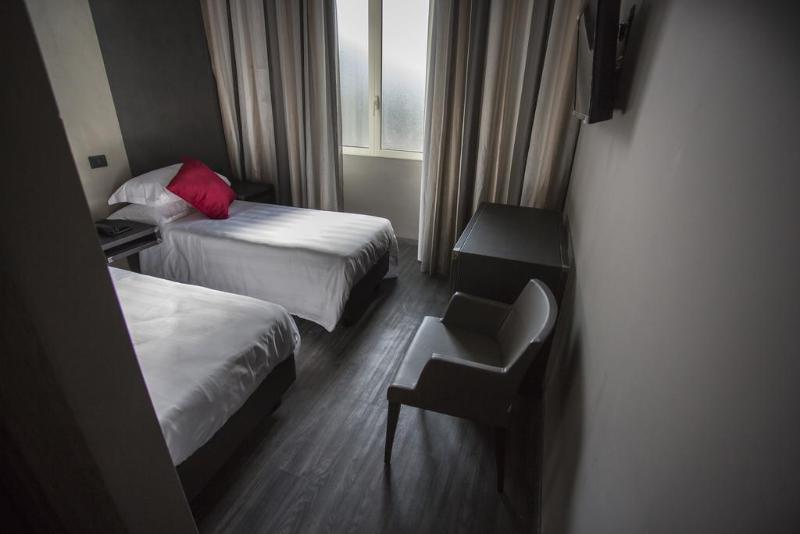 Hotel 9v9 4*